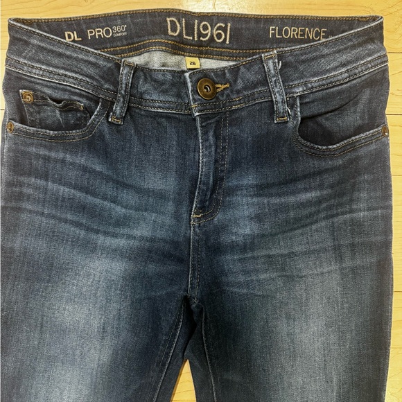 DL1961 Florence Skinny Mid Rise Instasculpt™ Jeans Size 26 - Picture 6 of 9